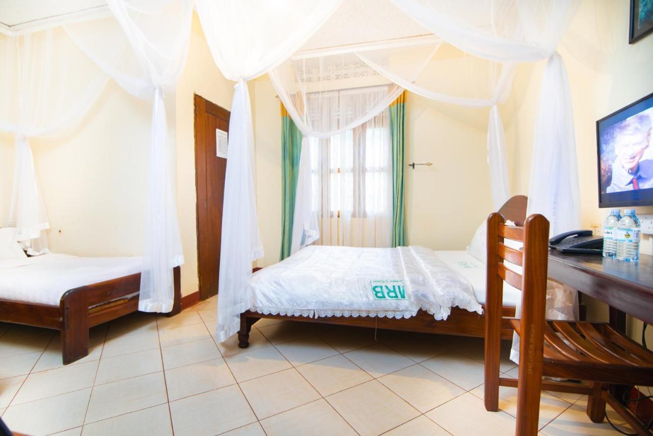 Mirembe Resort Beach Hotel Ssese Kalangala Exterior foto