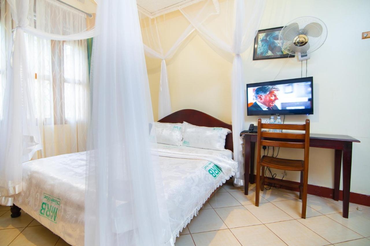 Mirembe Resort Beach Hotel Ssese Kalangala Exterior foto