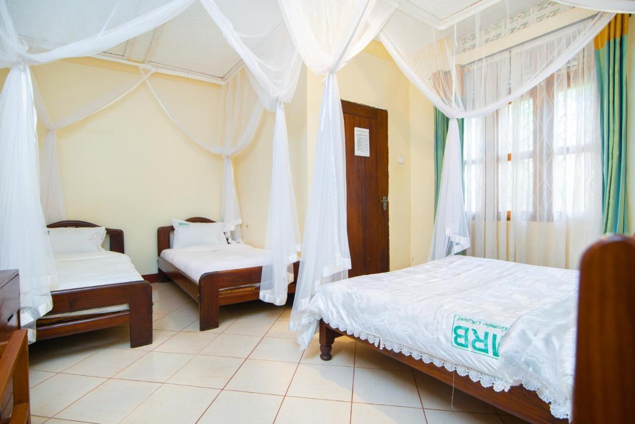 Mirembe Resort Beach Hotel Ssese Kalangala Exterior foto